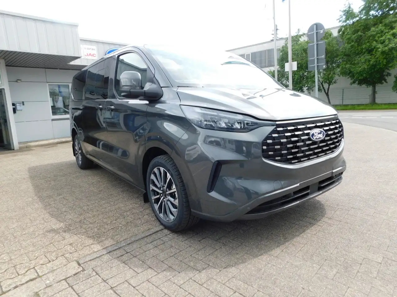 Ford Tourneo Custom 2.0 L2 Autom Titanium X AHK/360°