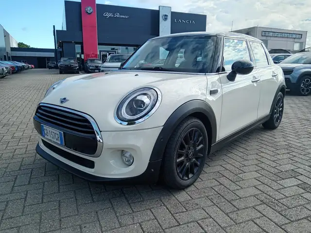 MINI Cooper Cooper D