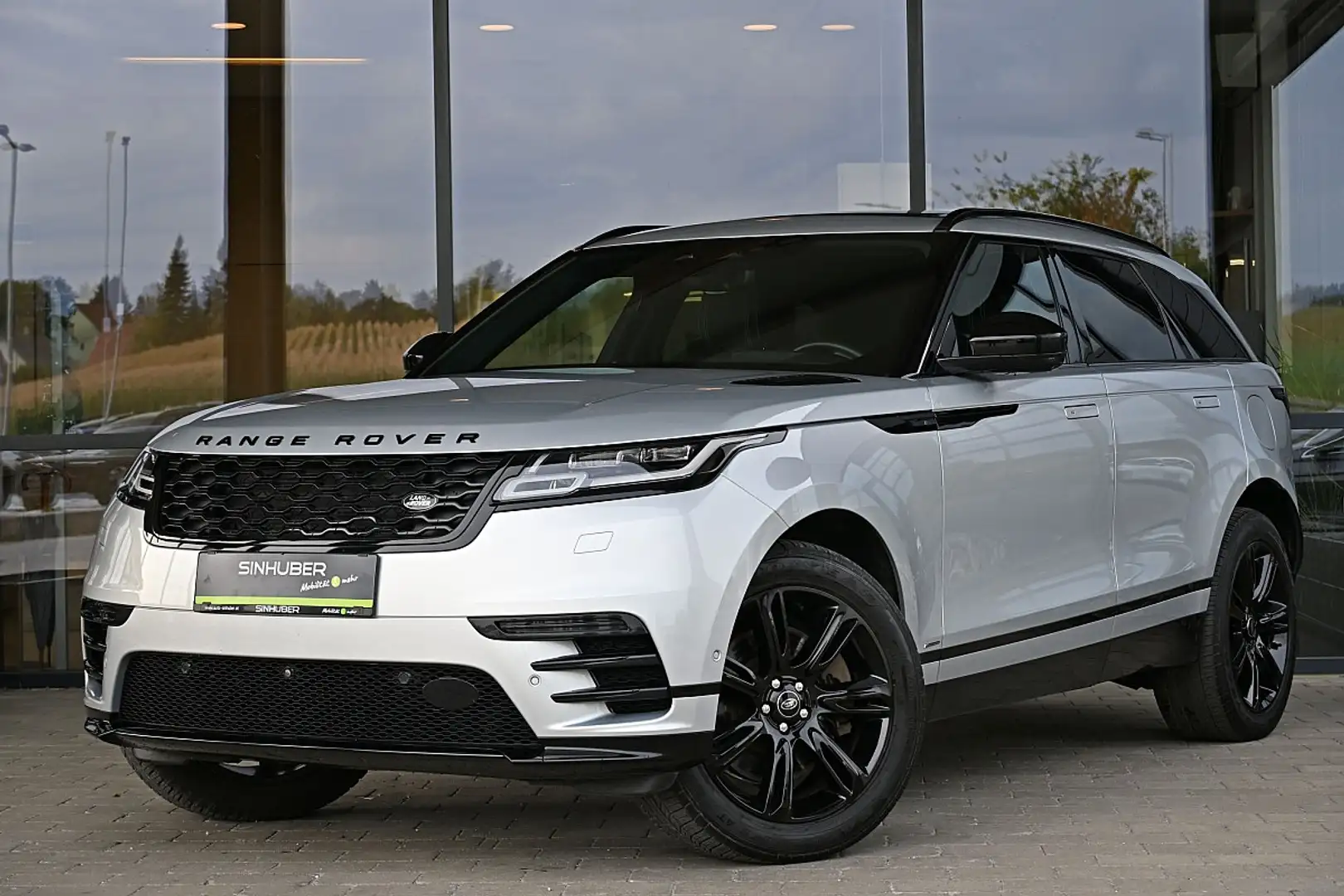 Land Rover Range Rover Velar P400e PHEV Allrad R-Dynamic Aut. HeadUp, Matrix... Argent - 1