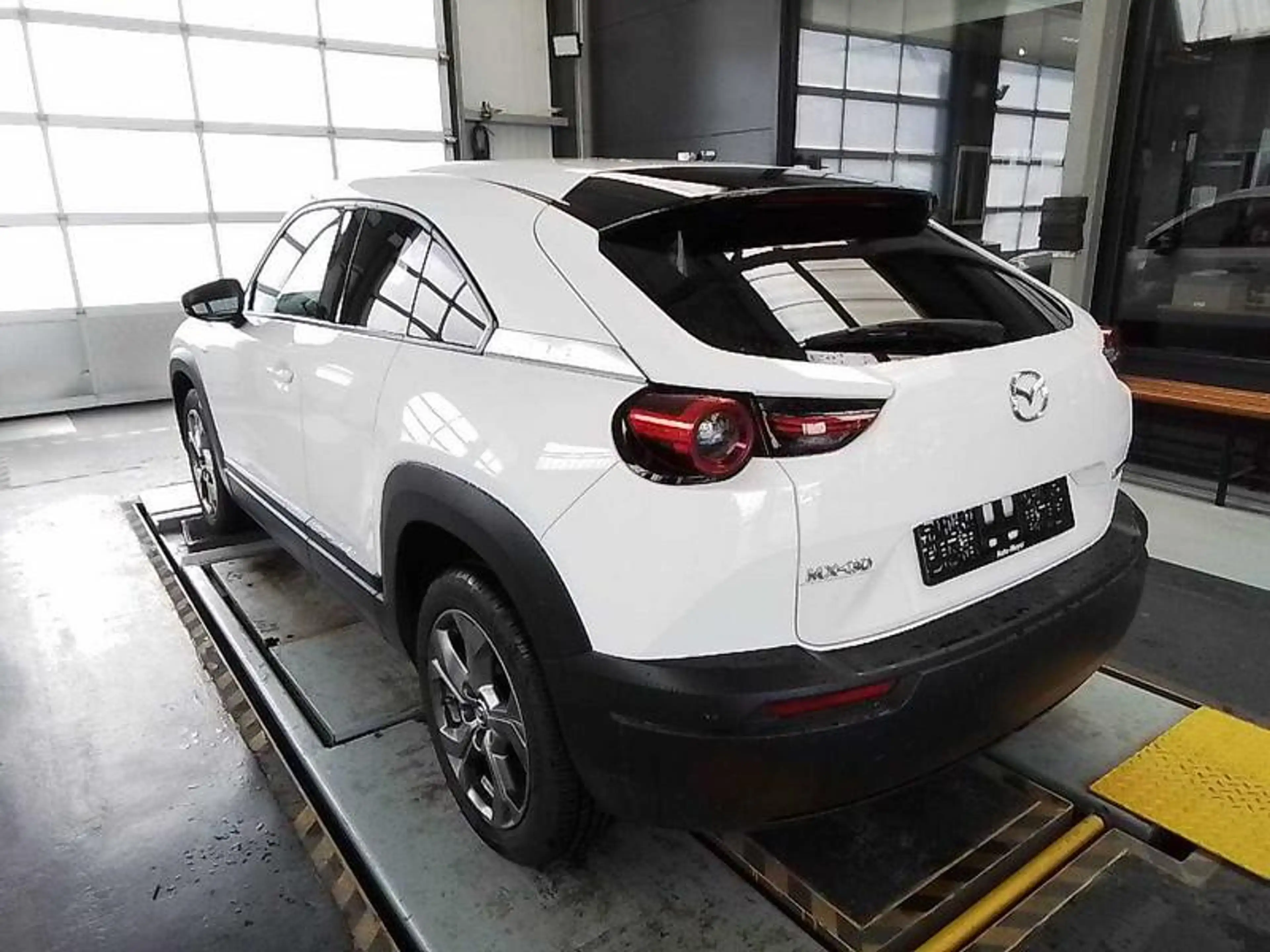 Mazda MX-30 ADVANTAGE Garantie 05.2030 Navi, Kamera, Klima, Ma — photo 2