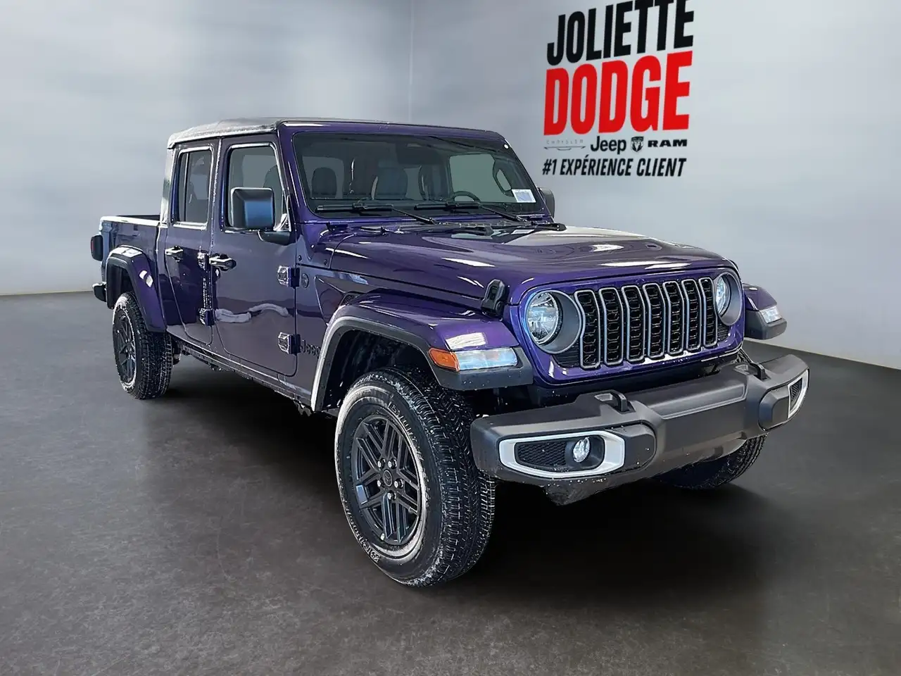 Jeep Gladiator снимка Jeep Gladiator