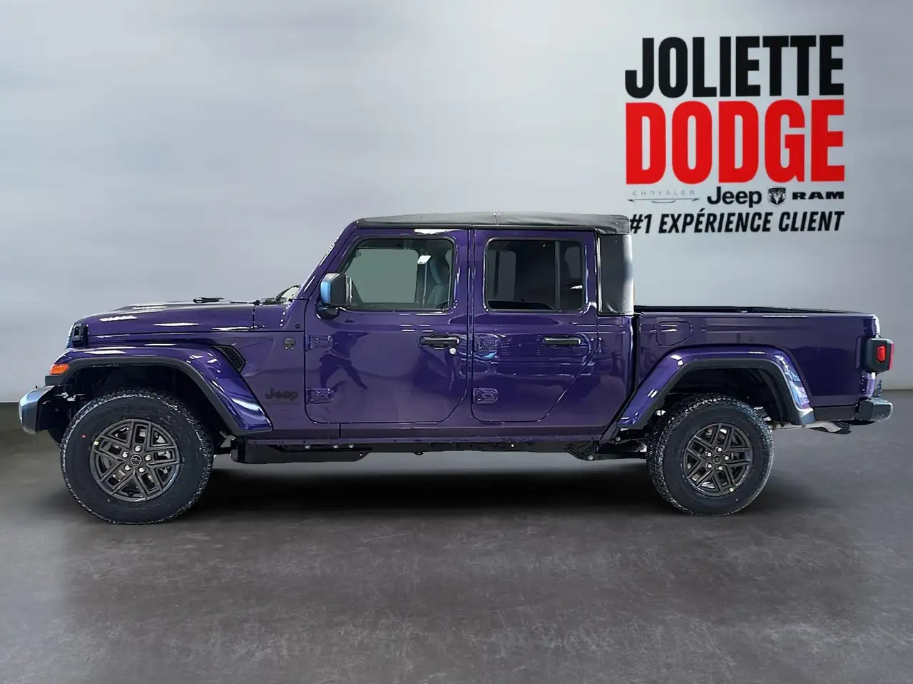 Jeep Gladiator снимка Jeep Gladiator