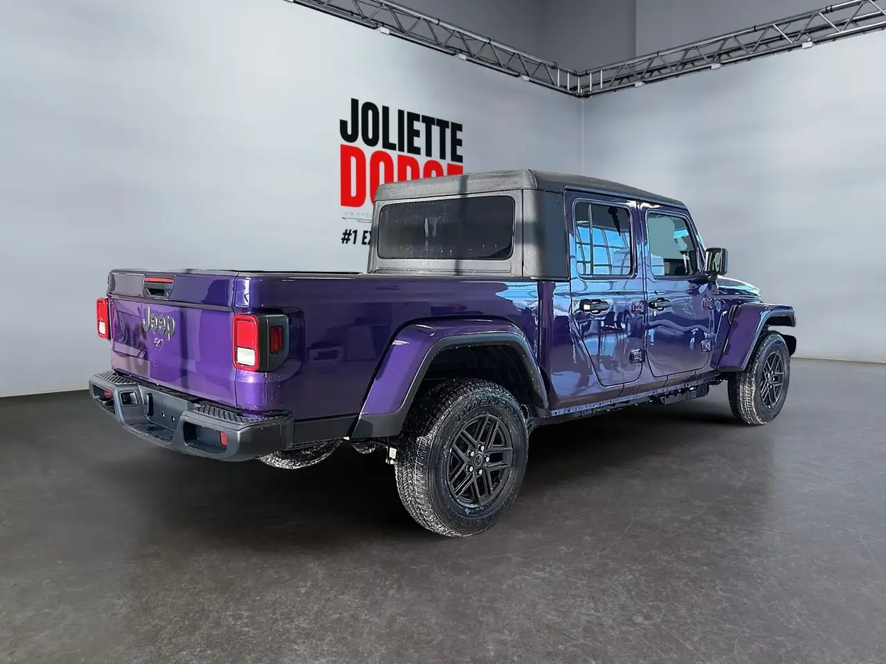 Jeep Gladiator снимка Jeep Gladiator