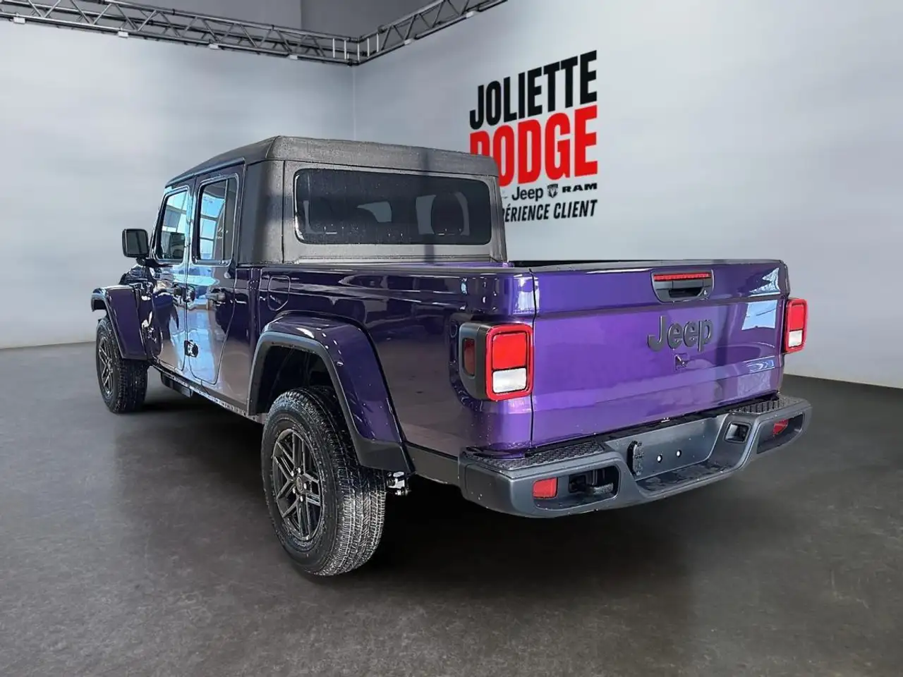 Jeep Gladiator снимка Jeep Gladiator