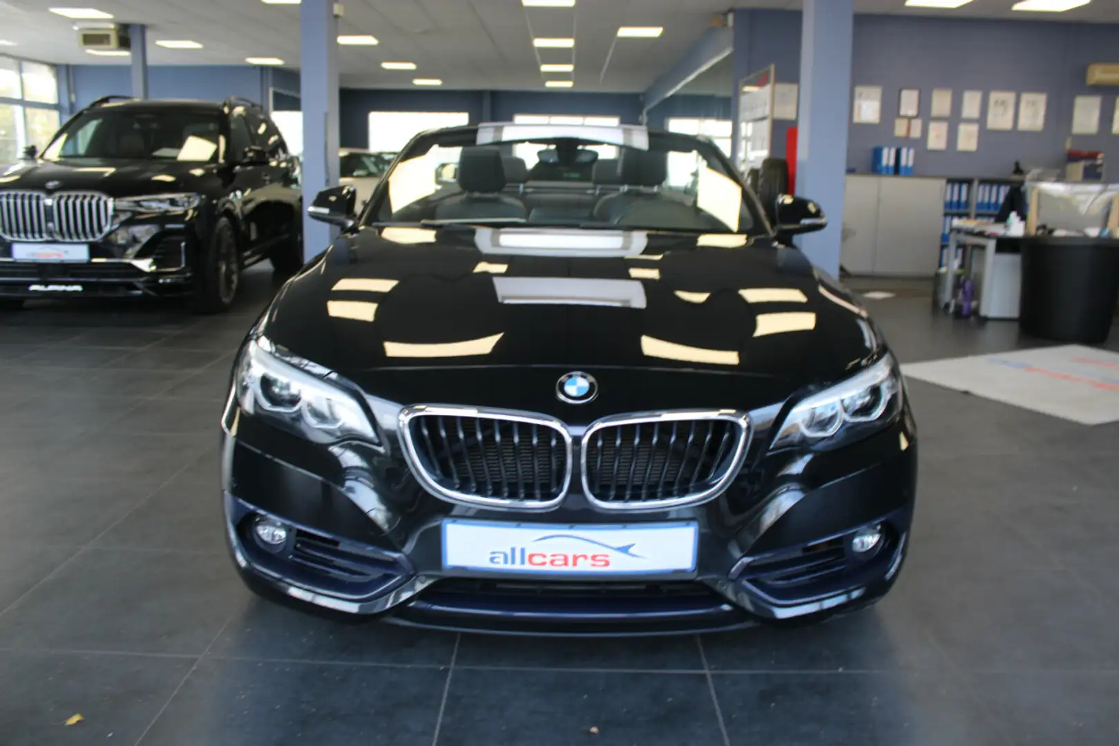 BMW 218 218i Cabrio Aut. Sport Line Schwarz - 2