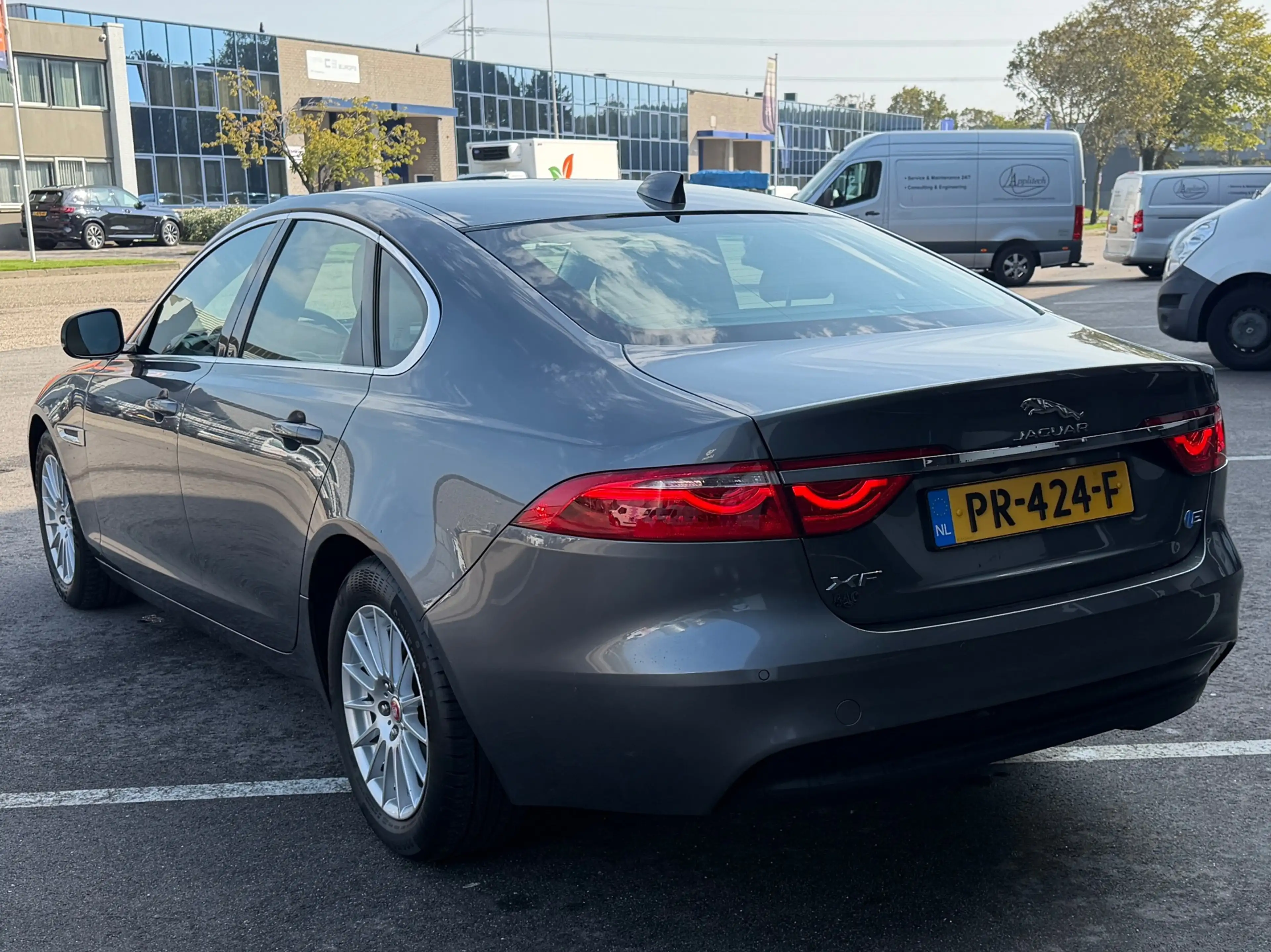 Jaguar XF 2.0d Portfolio DEALERONDERHOUDEN/MERIDIAN/LEDER/CA — photo 4