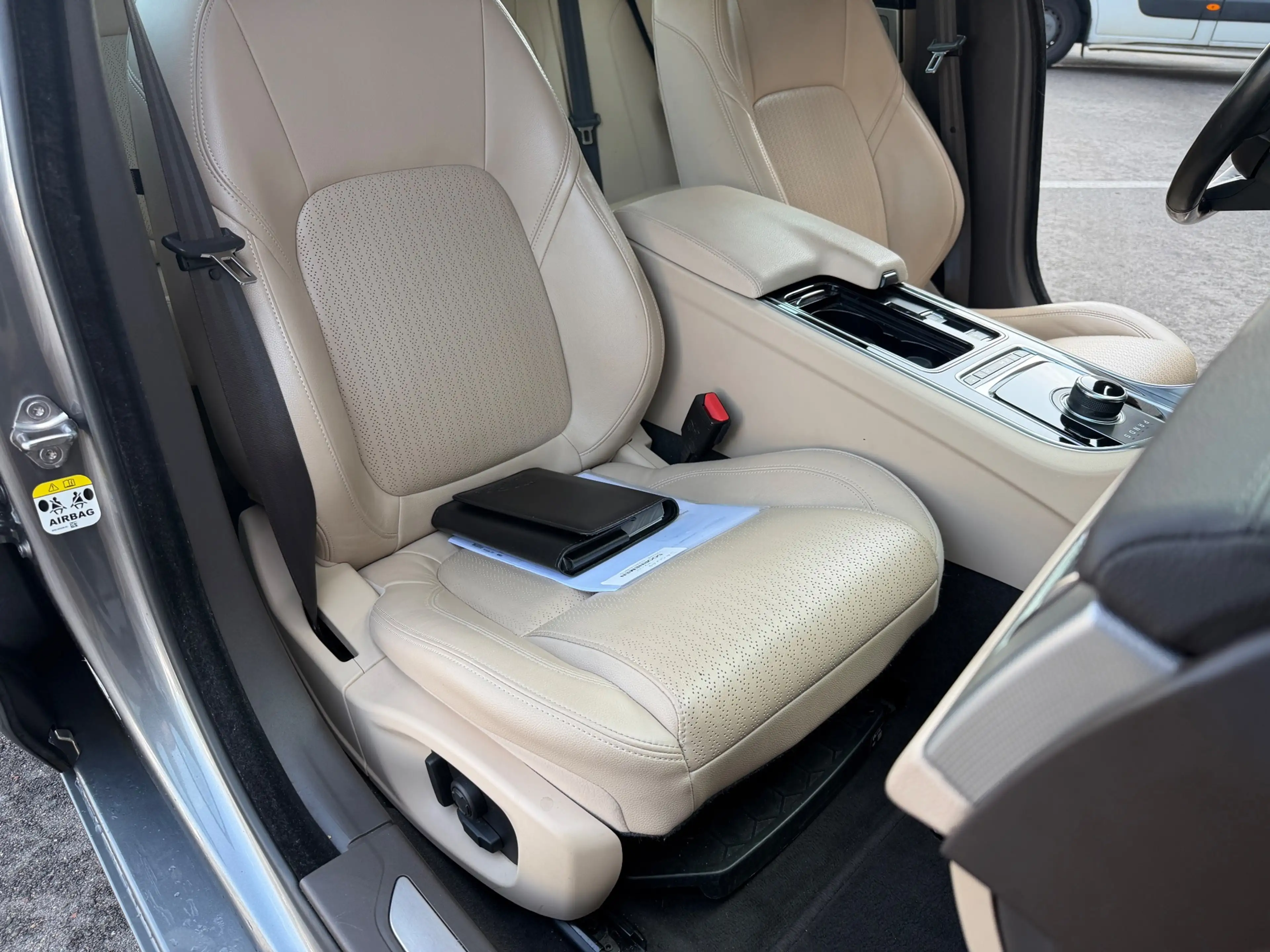 Jaguar XF 2.0d Portfolio DEALERONDERHOUDEN/MERIDIAN/LEDER/CA — photo 15