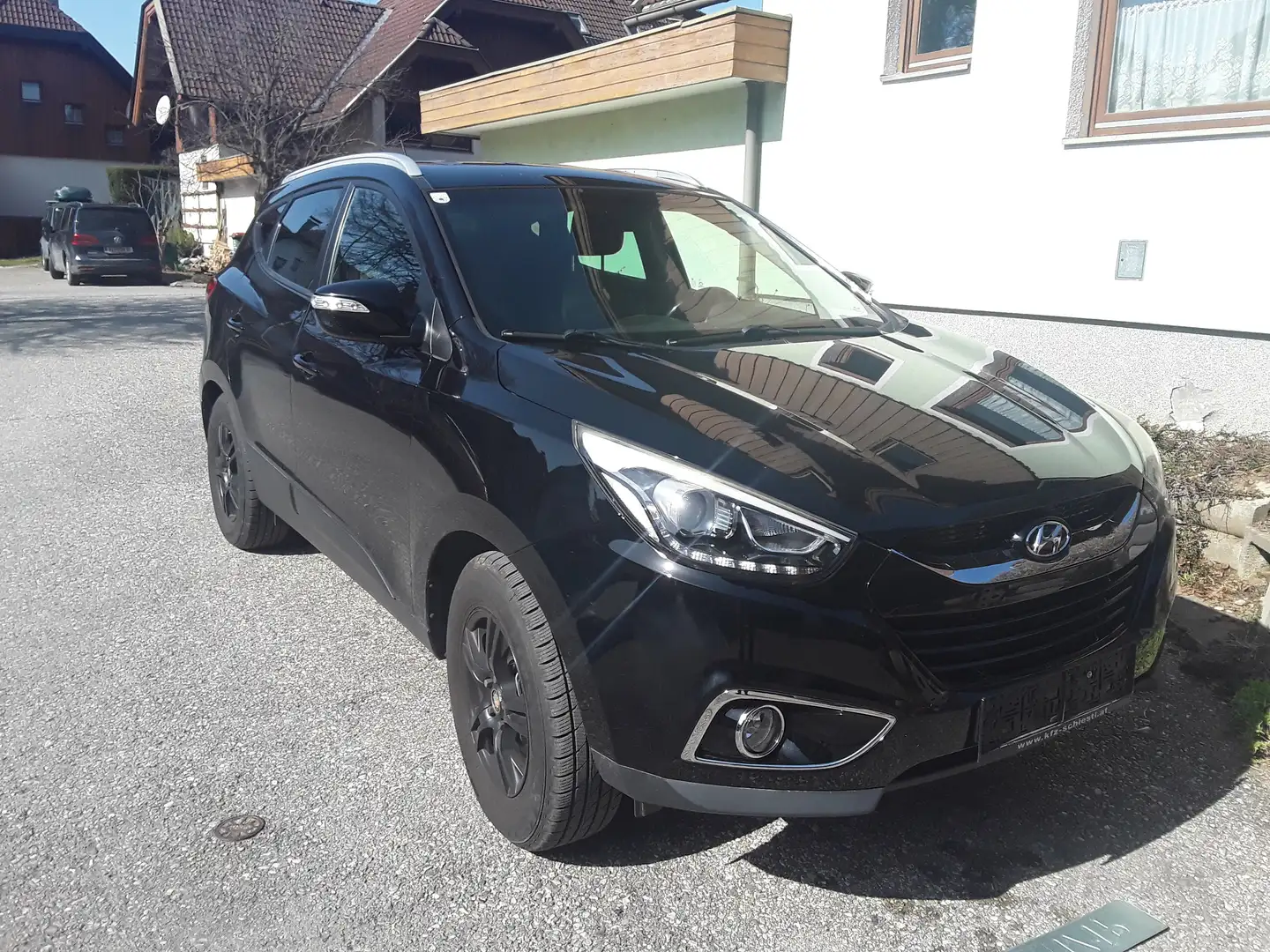 Hyundai iX35 iX35 2,0 CRDi Premium 4WD Premium Schwarz - 1