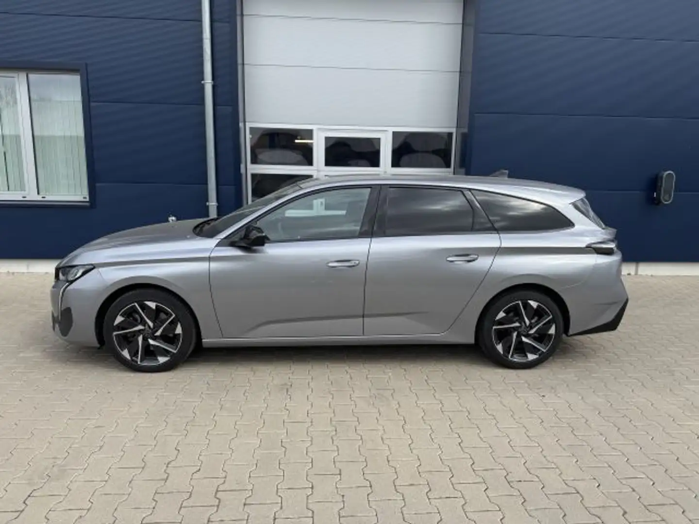 Peugeot 308 SW Allure Pack 130 EAT8 Silber - 2