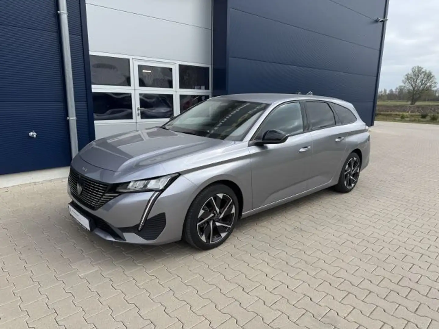 Peugeot 308 SW Allure Pack 130 EAT8 Silber - 1