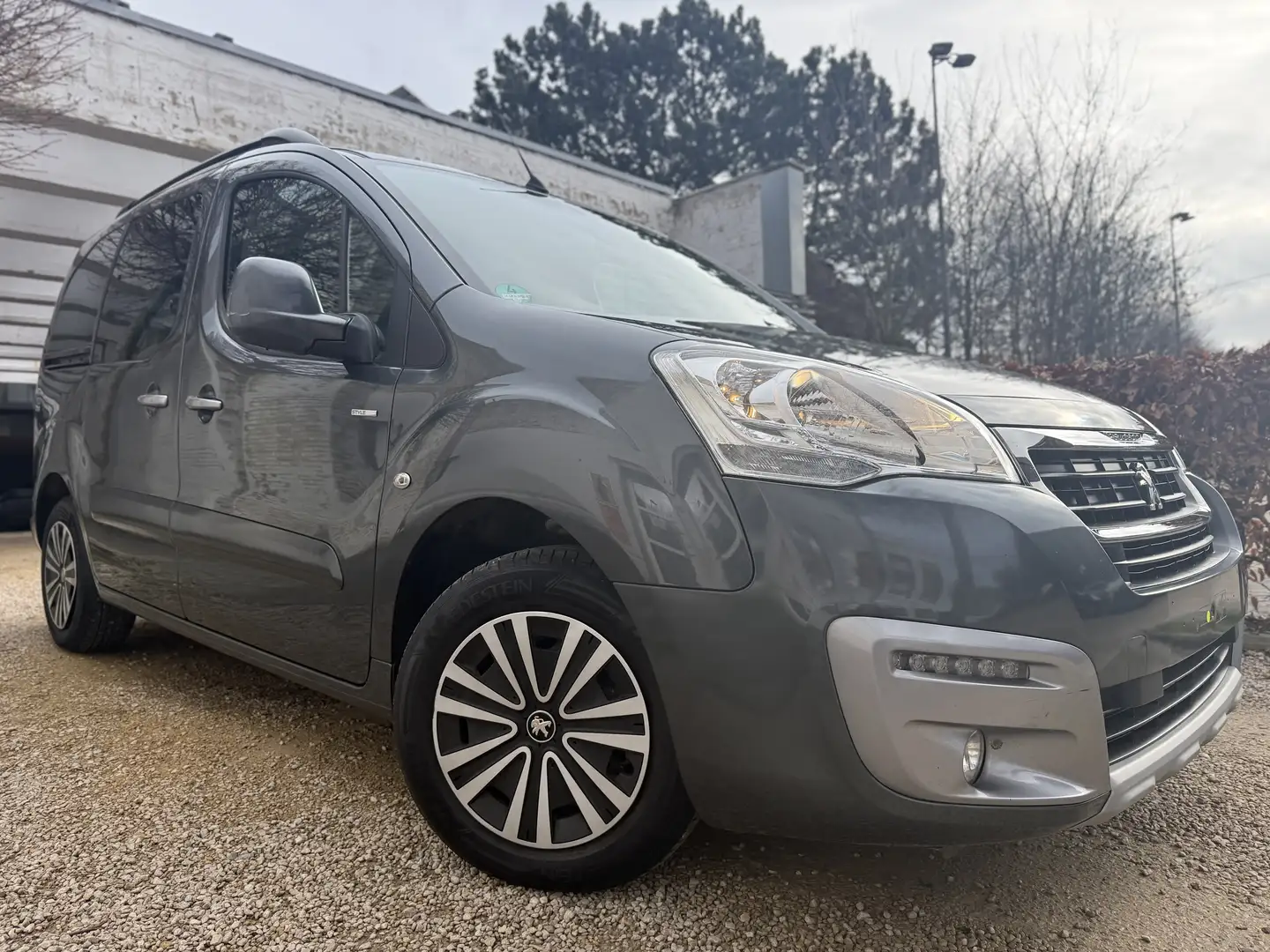 Peugeot Partner Tepee 1.2 Style S - 1