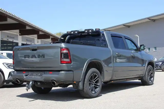 Dodge RAM 1500 LIMITED Night Crew Cab Ansicht 4