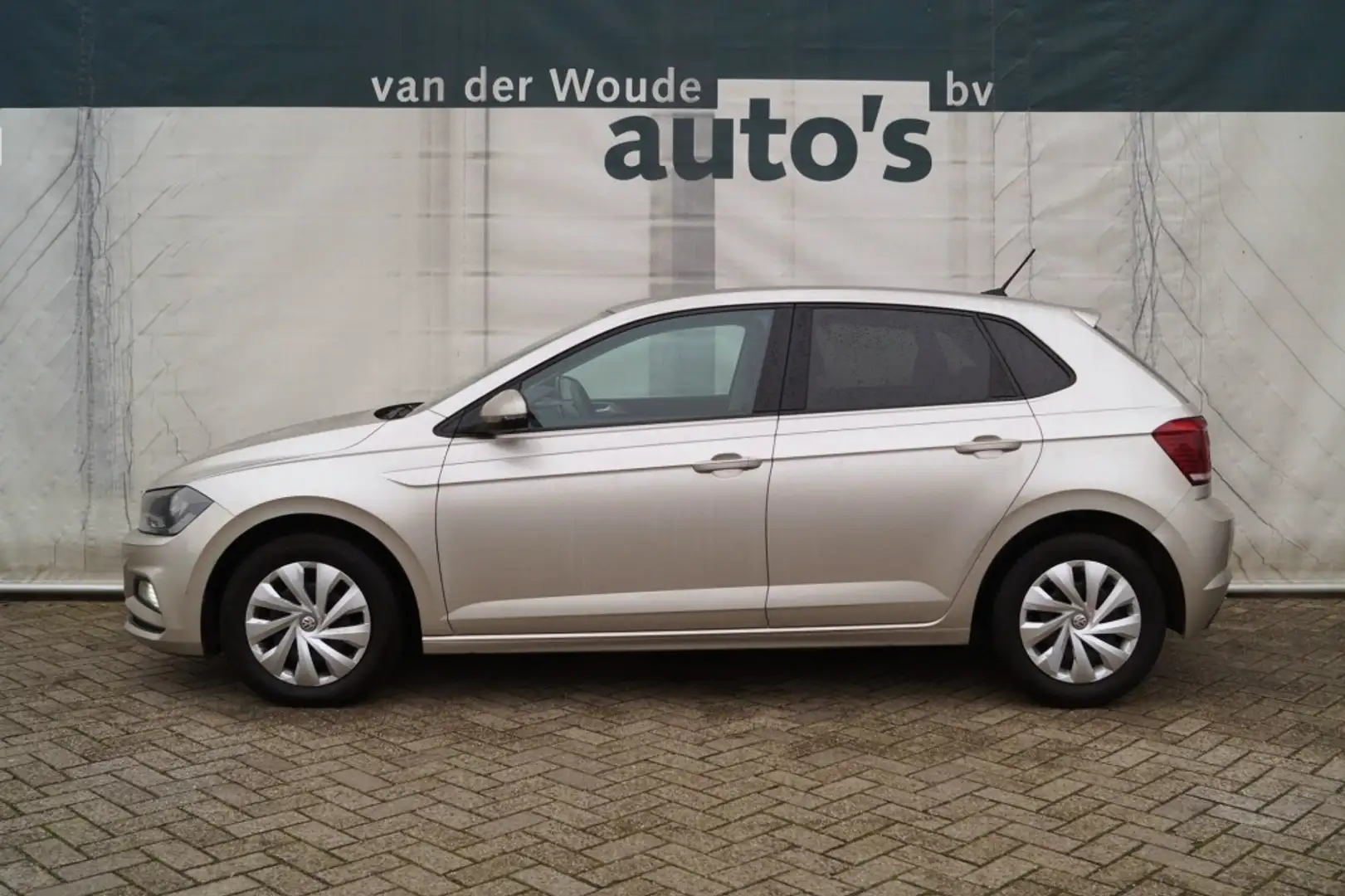 Volkswagen Polo 1.0 TSI Comfortline Executive -NAVI-ACC-DAB-CARPLA Grijs - 1