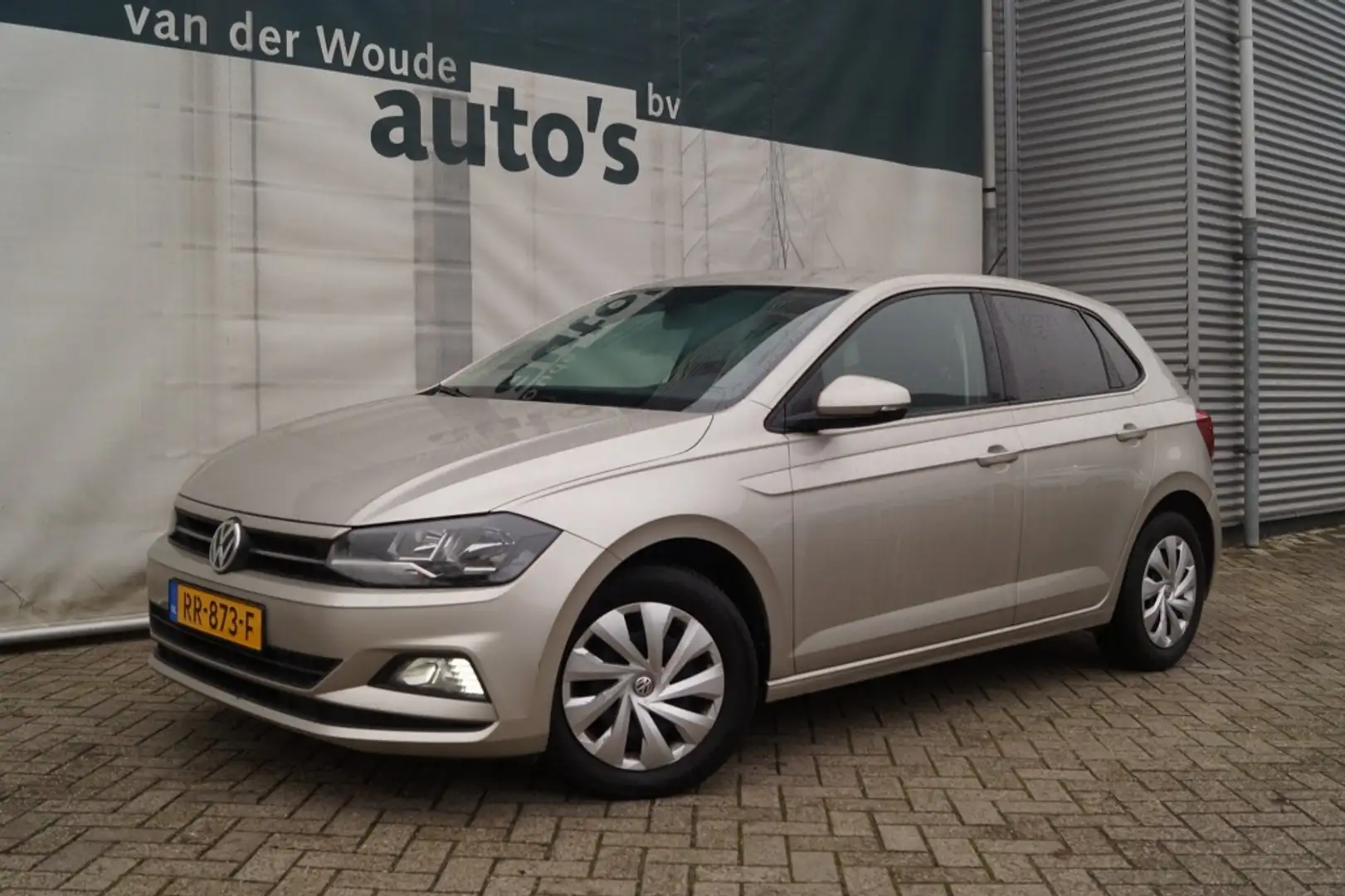 Volkswagen Polo 1.0 TSI Comfortline Executive -NAVI-ACC-DAB-CARPLA Grijs - 2