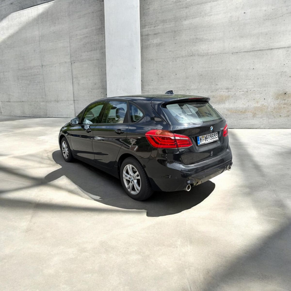 BMW 220 2 Active Tourer 1. Hand | Leder | Navi | PDC — photo 2