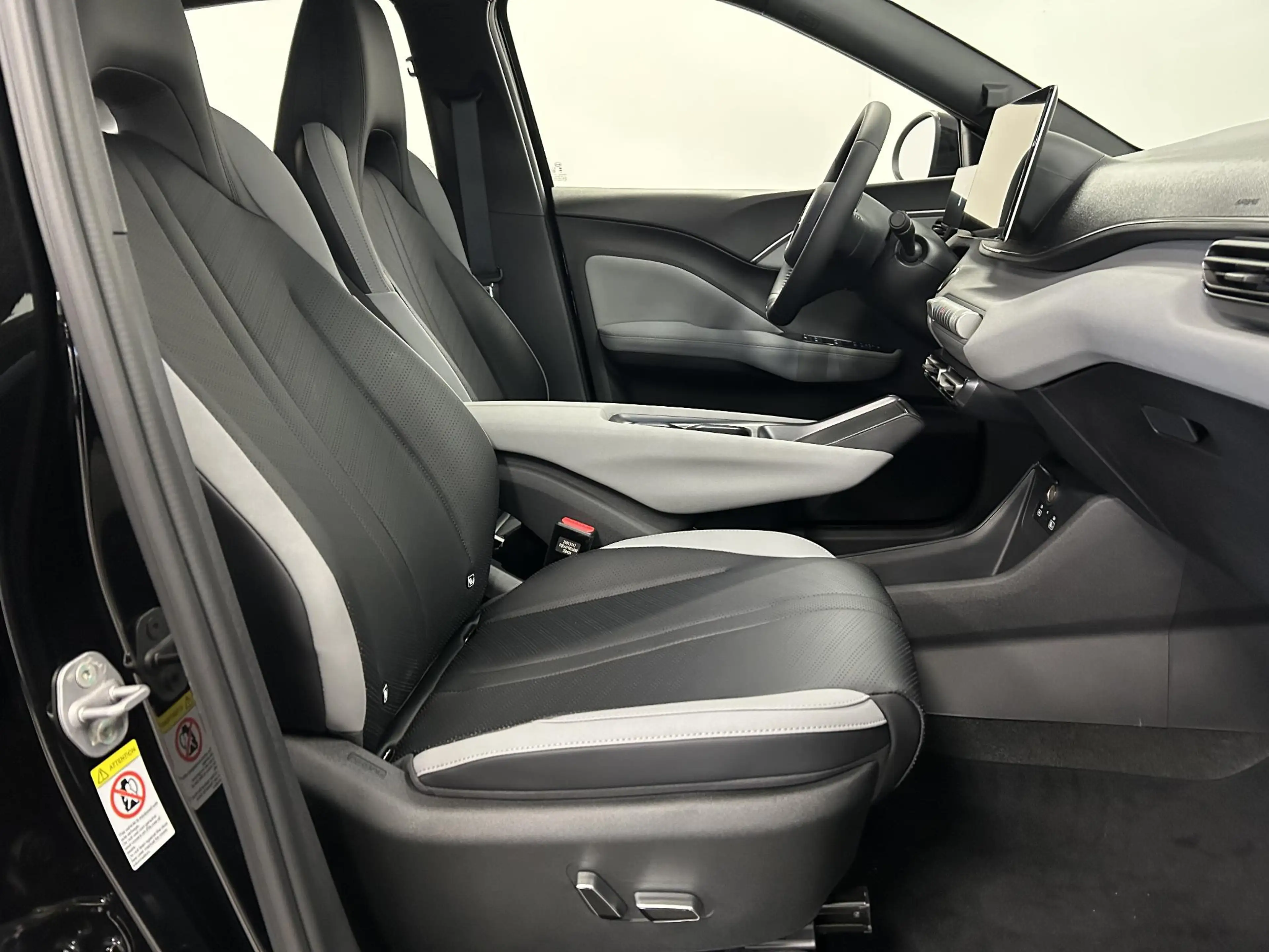 BYD Dolphin Surf Boost 43 kWh | NAVI | CAMERA | ADAPTIVE CRUISE | P — photo 23