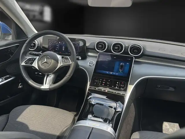 Mercedes-Benz C-Class view 13