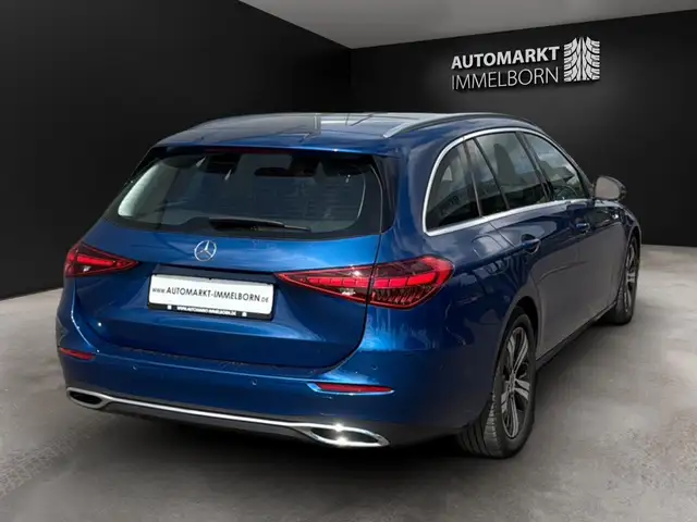 Mercedes-Benz C-Class view 7