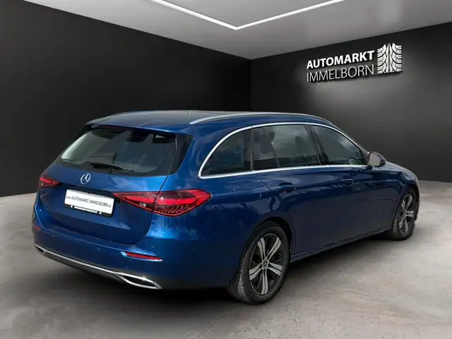 Mercedes-Benz C-Class view 8