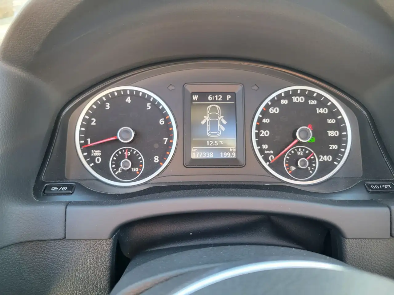 Volkswagen Tiguan снимка Volkswagen Tiguan