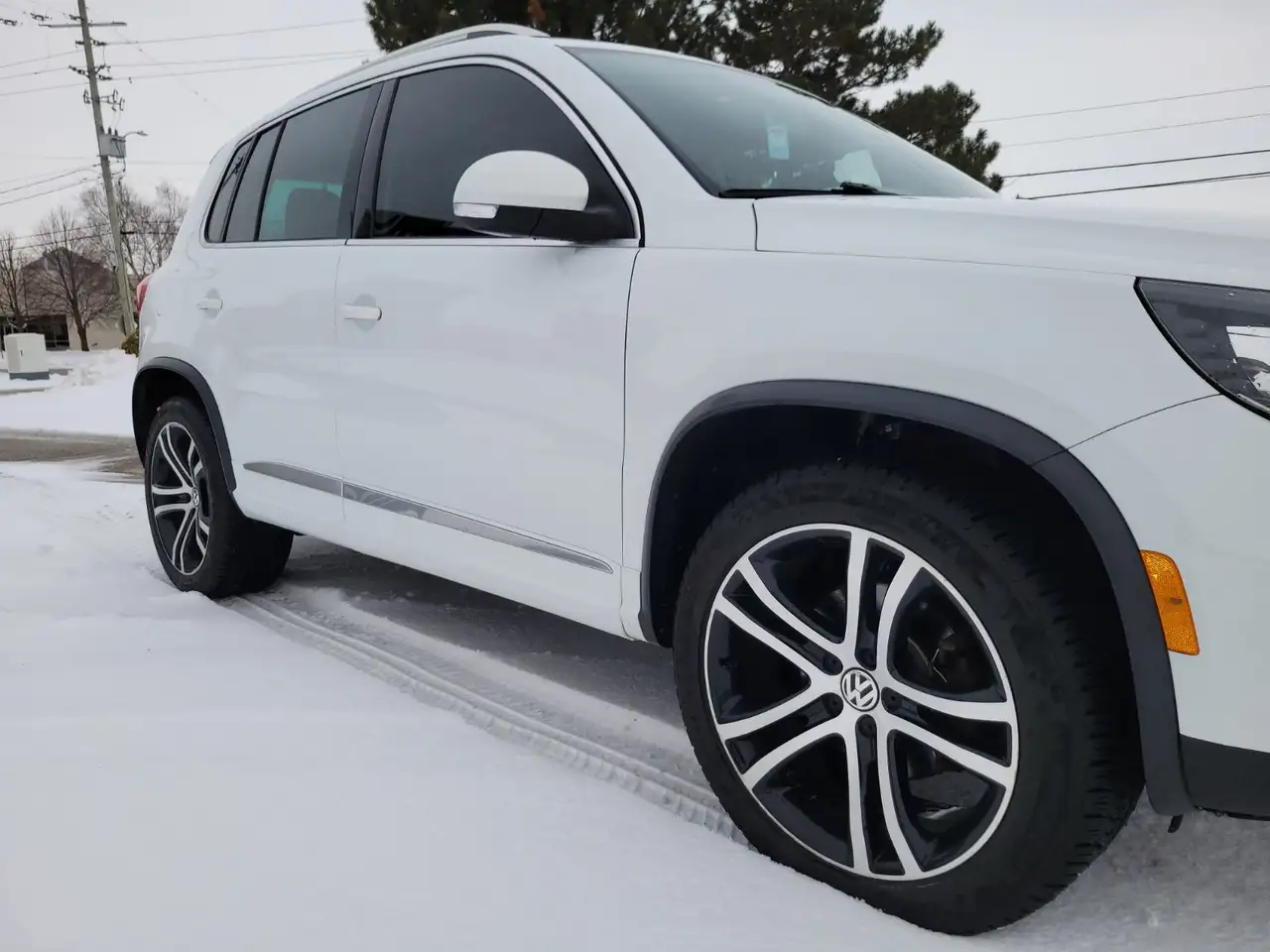 Volkswagen Tiguan снимка Volkswagen Tiguan