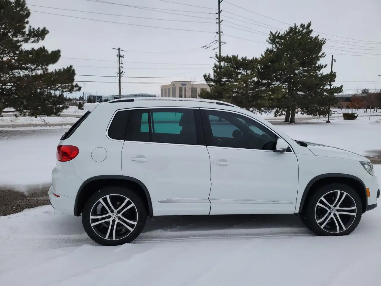 Volkswagen Tiguan снимка Volkswagen Tiguan