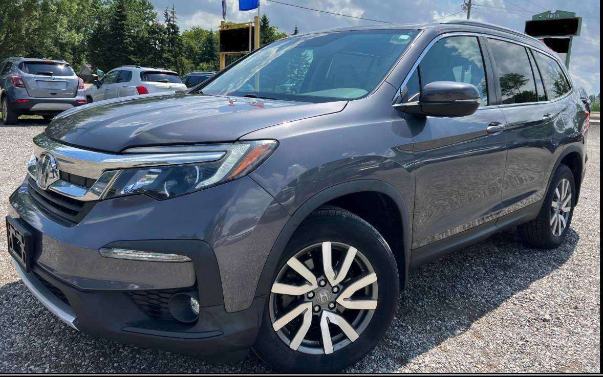 Gray 2021 Honda Pilot SUV / Crossover Automatic