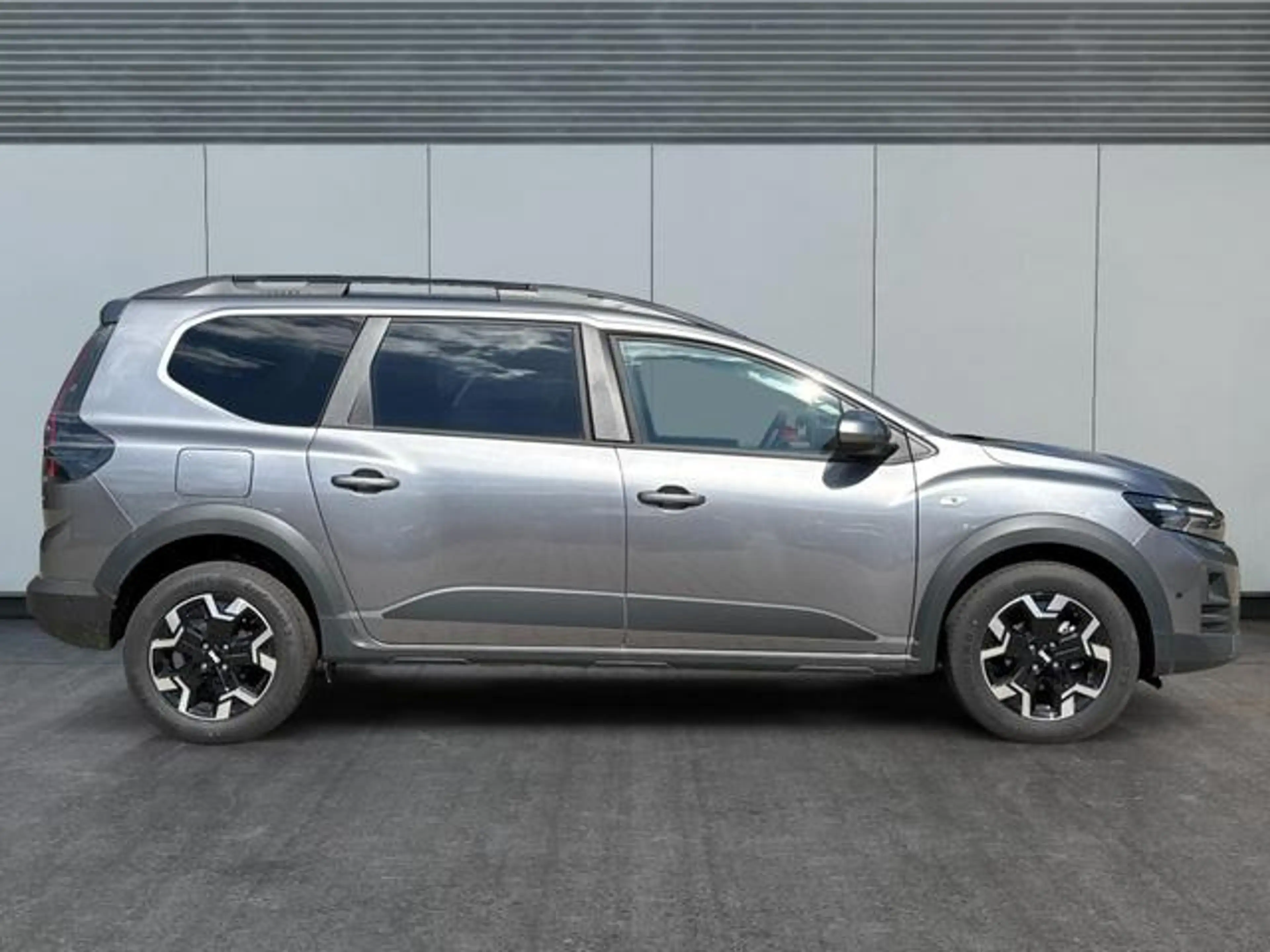 Dacia Jogger Journey NAVI+KAMERA+SHZ+PDC+LED+16""LM ... — photo 5