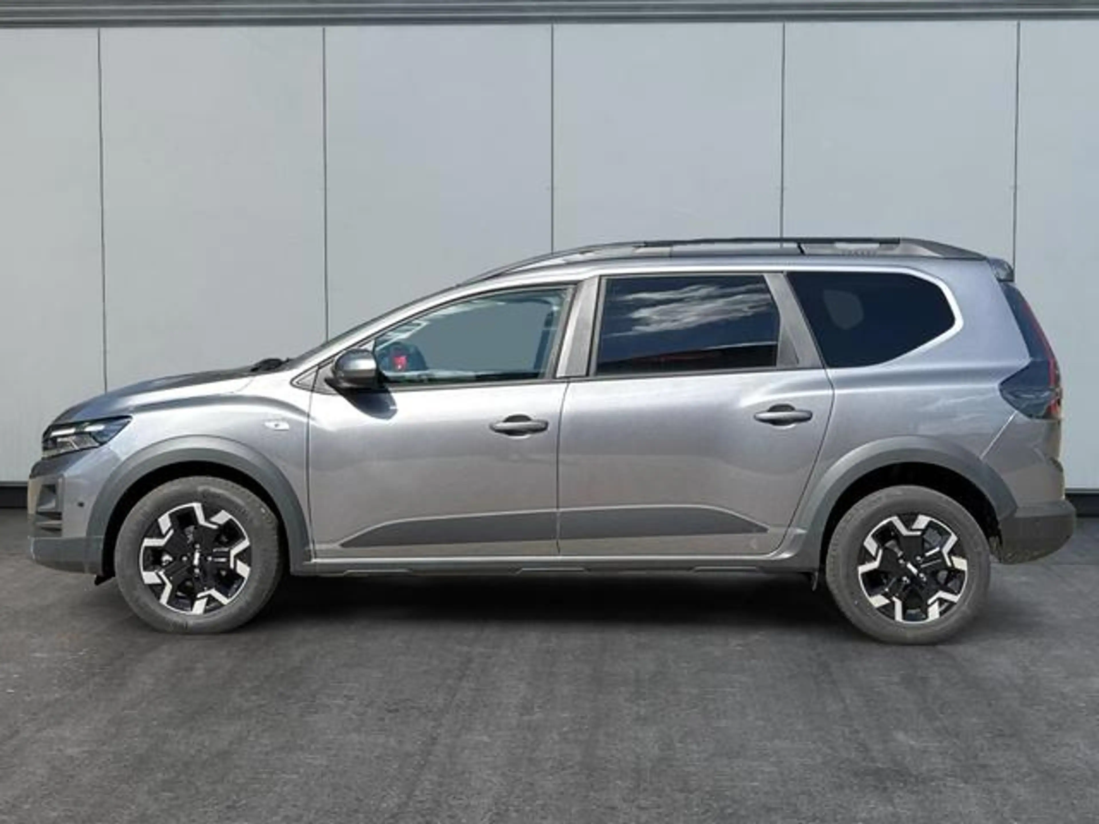 Dacia Jogger Journey NAVI+KAMERA+SHZ+PDC+LED+16""LM ... — photo 2