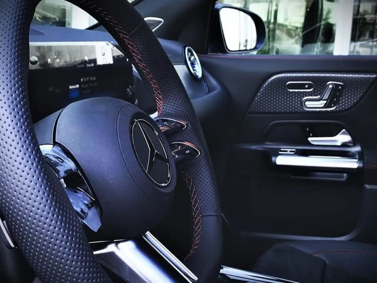 Mercedes-Benz GLA fotografie Mercedes-Benz GLA