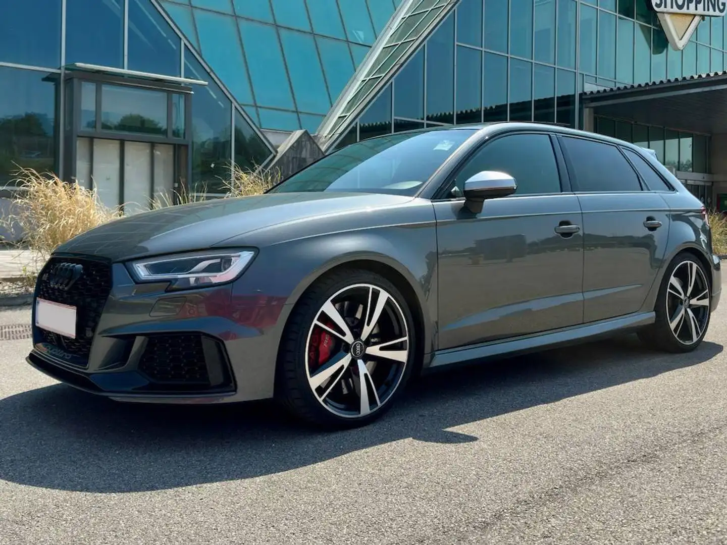 Audi RS3 RS3 SB 2,5 TFSI quattro S-tronic Grau - 2