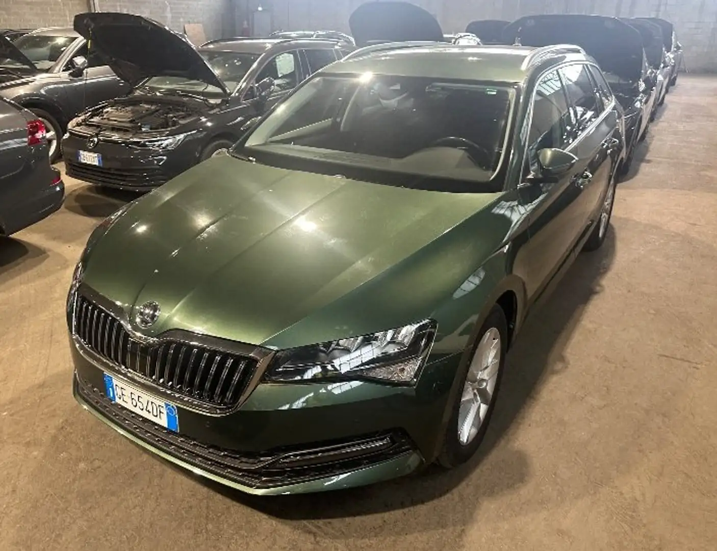 Skoda Superb Wagon 2.0 tdi evo Executive 150cv dsg - GE654DF Verde - 2