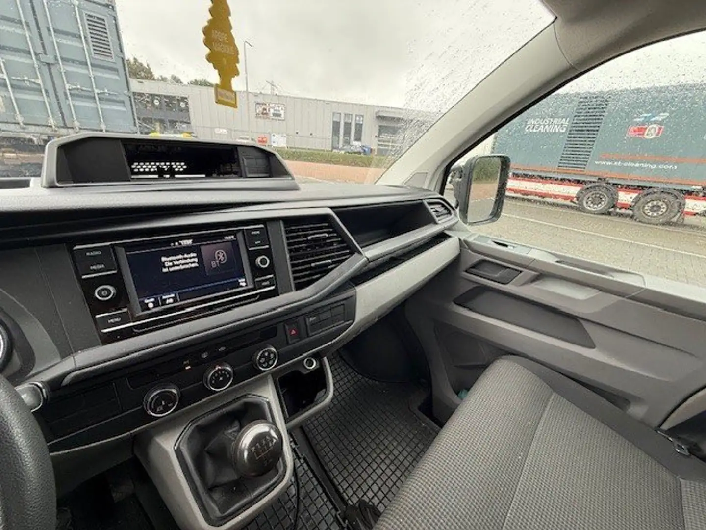 Volkswagen T6 Transporter Pritsche-Doka-TDI Weiß - 2