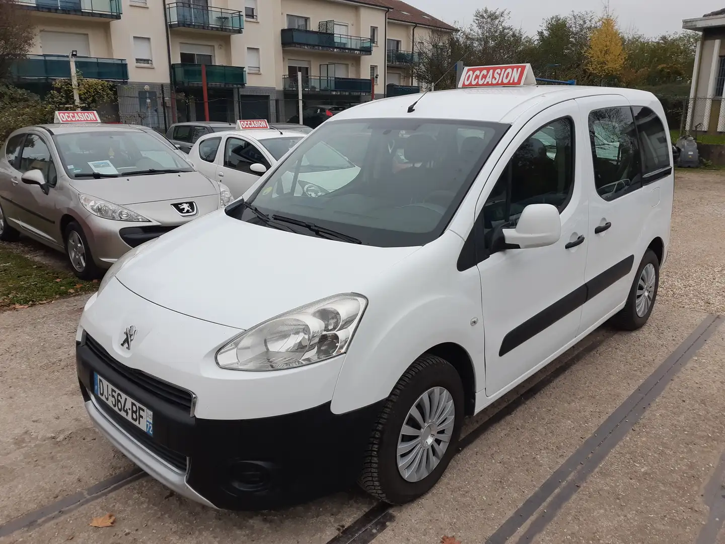 Peugeot Partner Partner Tepee 1.6 HDi FAP 92ch Style Beyaz - 2