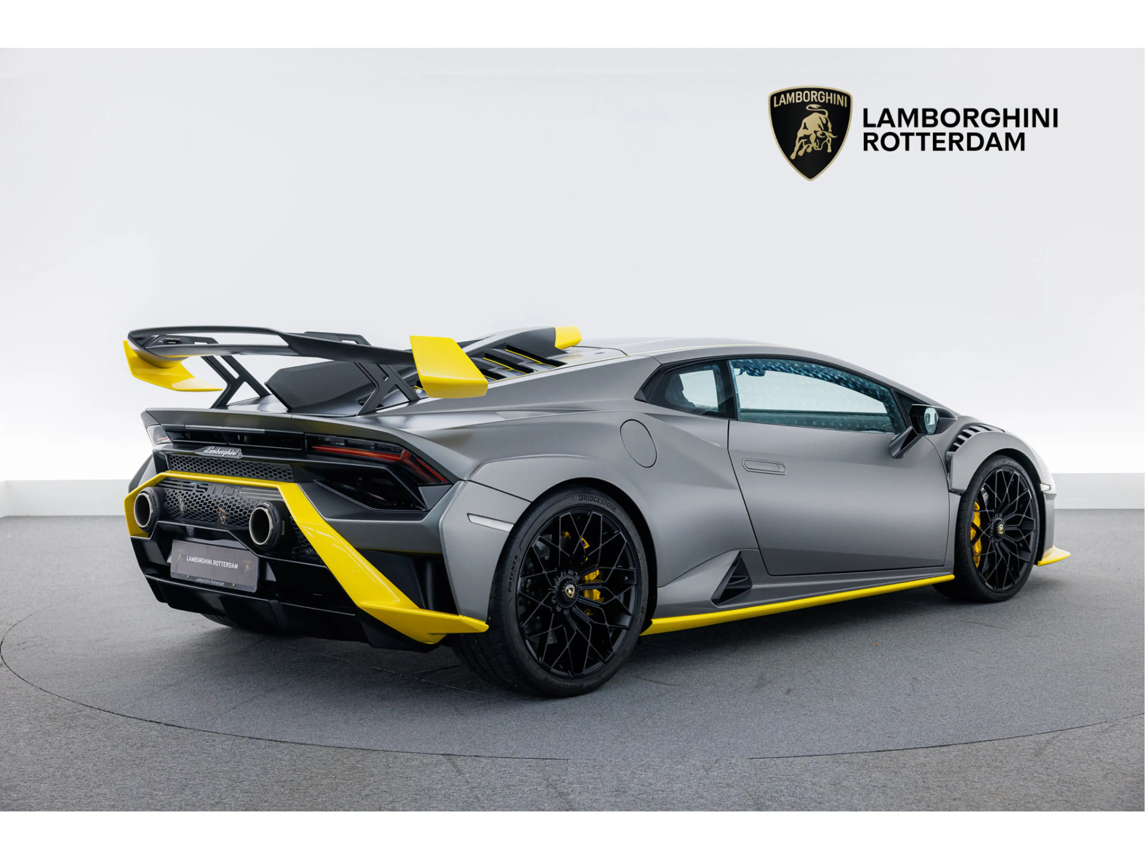 Lamborghini Huracán STO | MY22 | Akrapovic | Xpel Full Coverage — photo 3