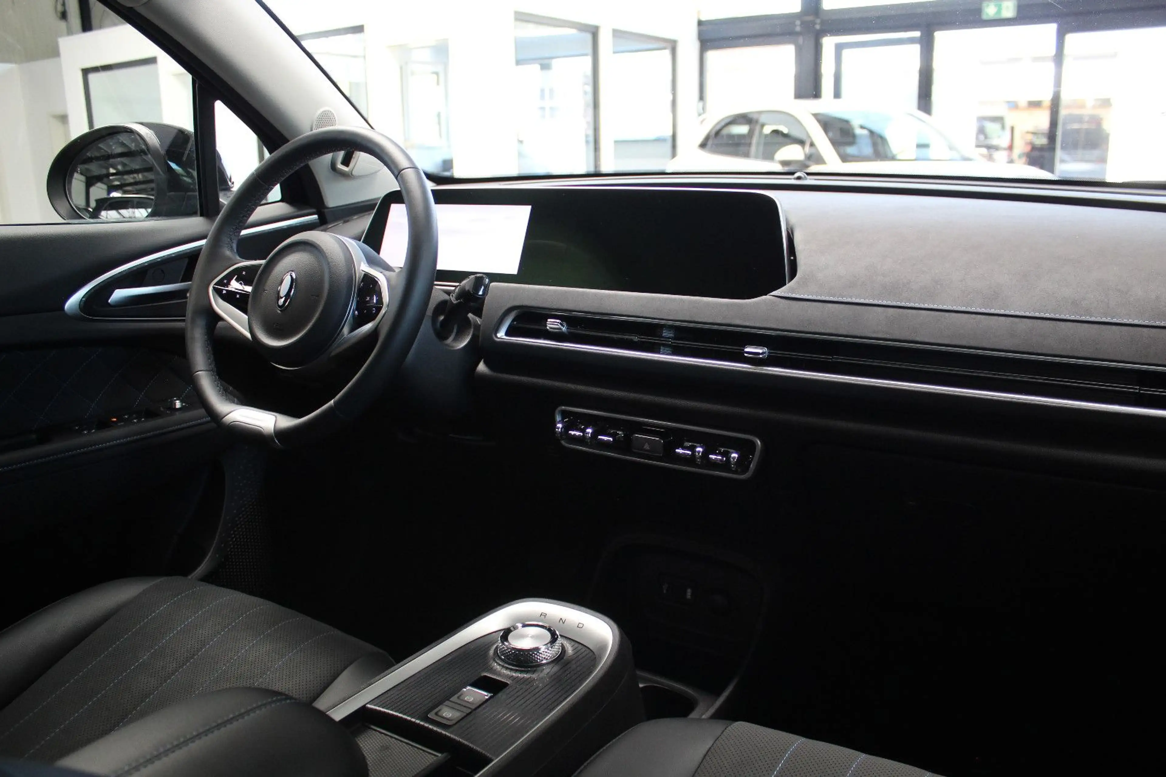 GWM ORA 03 400 Pro+(elektr. Heckklappe, Pano-Dach) — photo 10