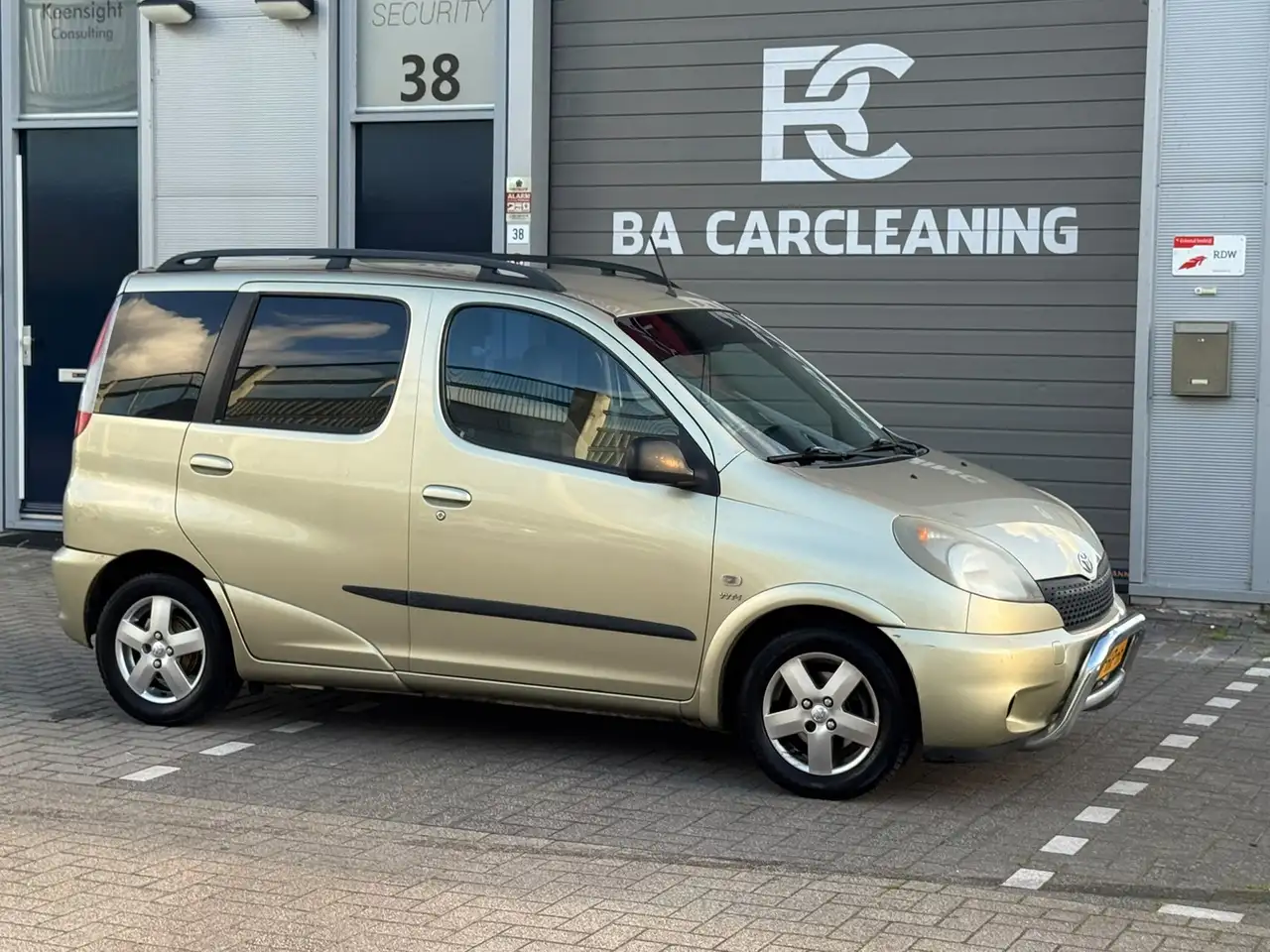 Toyota Yaris Verso 1.3-16V VVT-i Sol | Automaat | Airco, foto 4