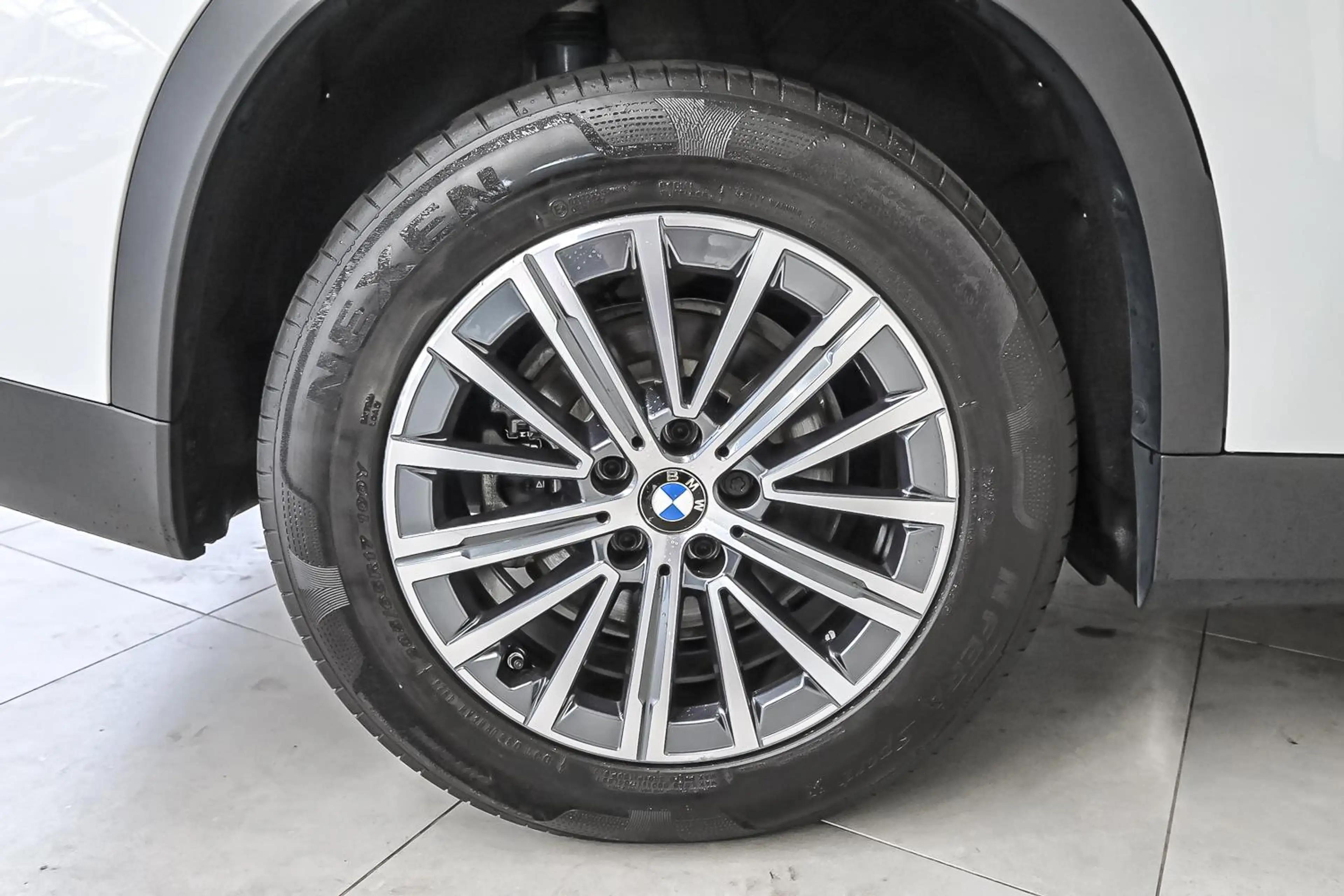 BMW iX1 30 xdrive- 2 ans/jaarr garantie — photo 8