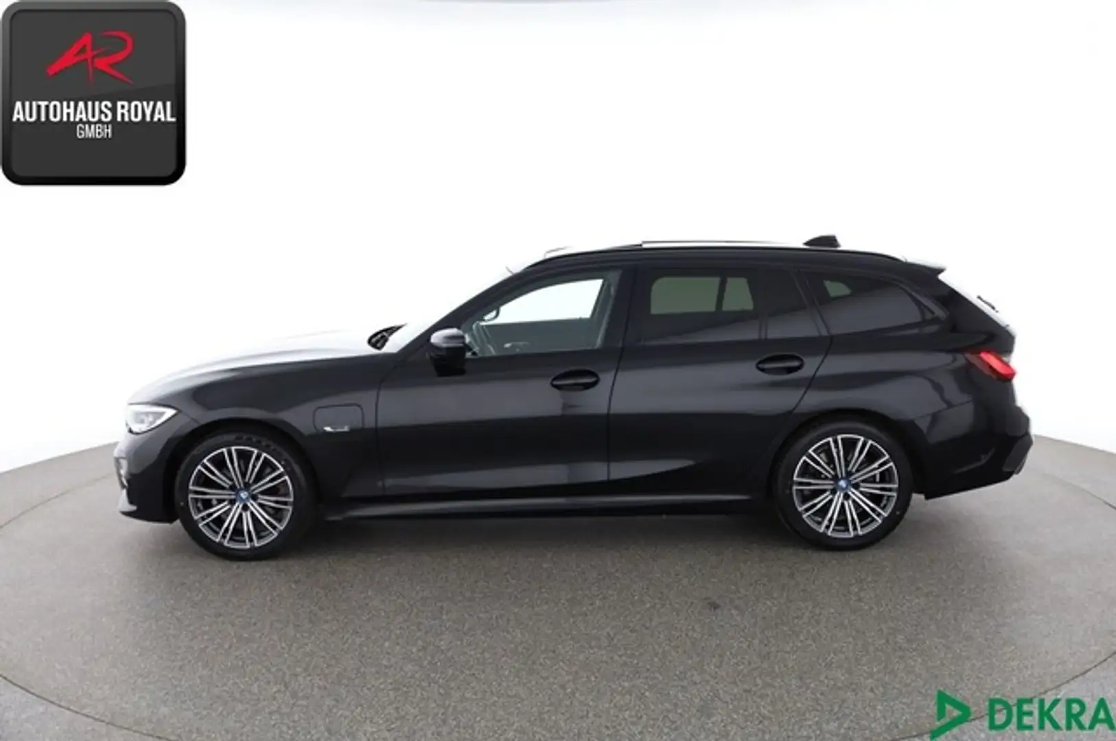 BMW 320 e T M SPORT LASER,PANO,KEYLESS,KAMERA,ALARM crna - 2