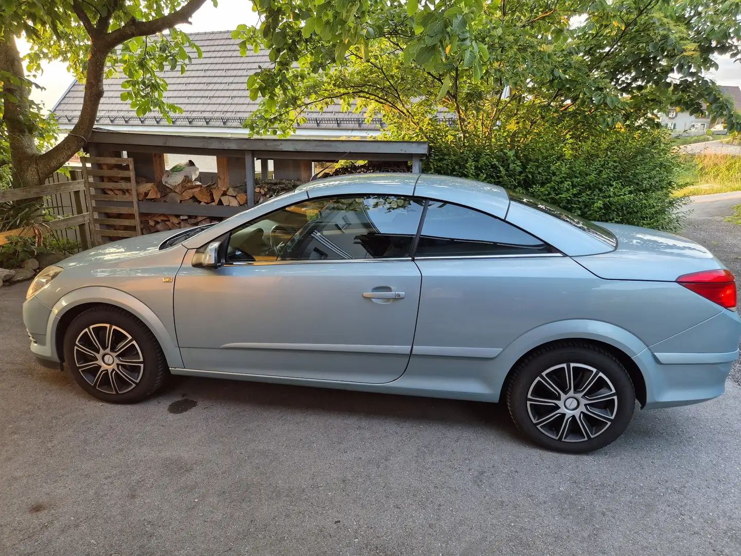 Opel Astra Twin Top Cosmo 1,6 Blau - 2