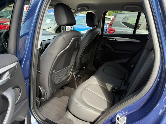 BMW X1 view 13