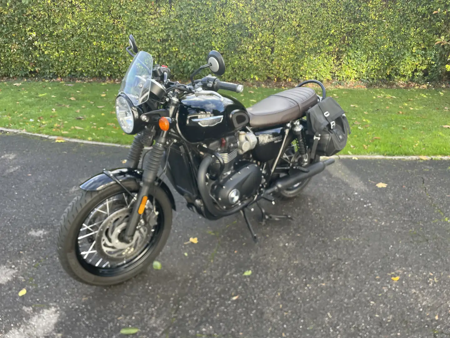 Triumph Bonneville T120 black édition - 1