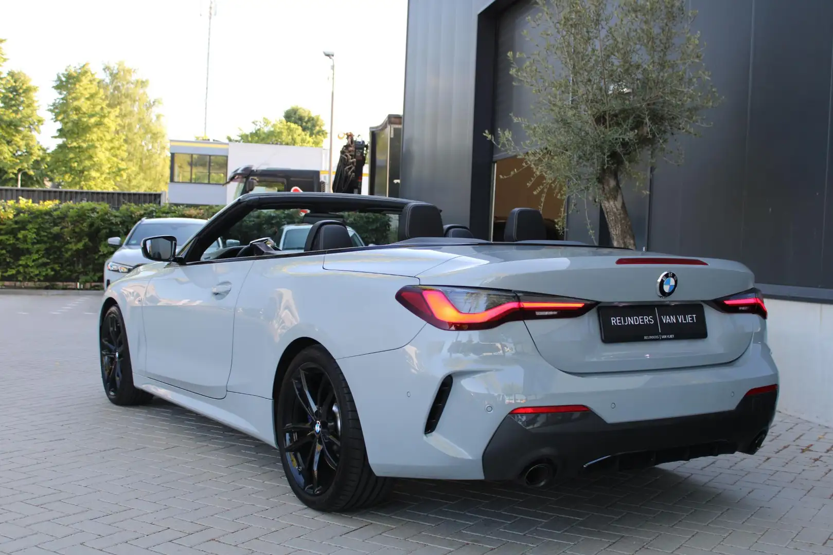 BMW 430 4-serie 430i Cabriolet High Executive | M-Sport | Grijs - 2