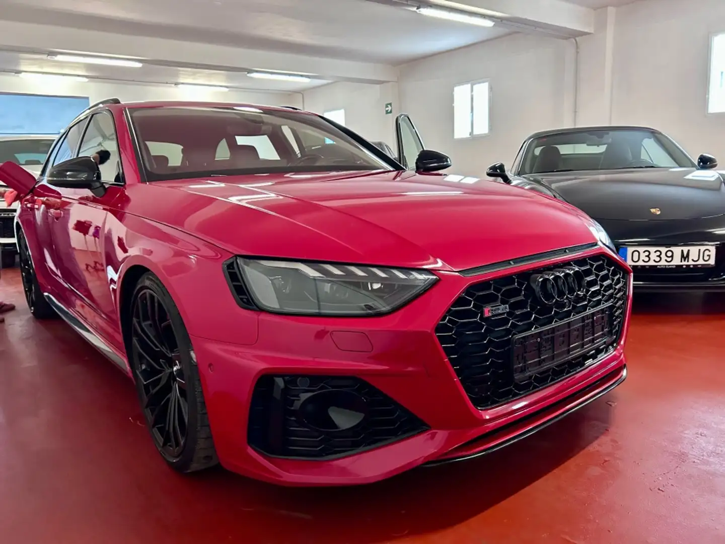 Audi RS4 Avant TFSI quattro tiptronic Rouge - 1