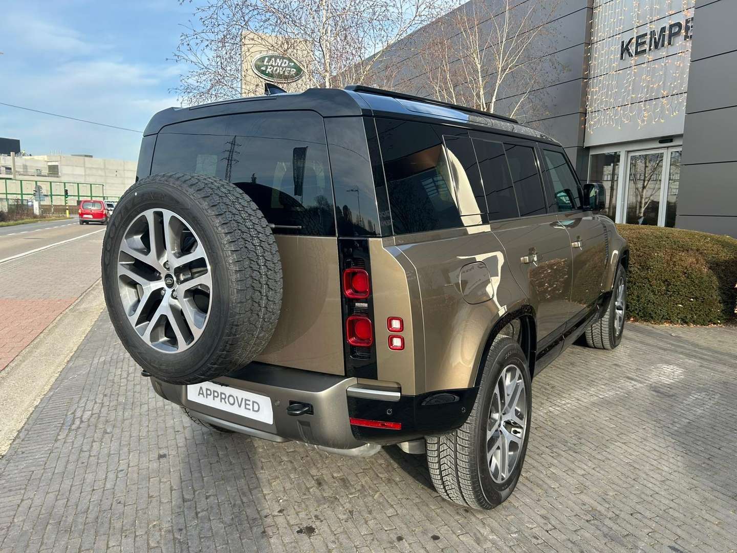 Land Rover Defender 110 X-Dynamic SE D250 -  - Joinsteer - #4