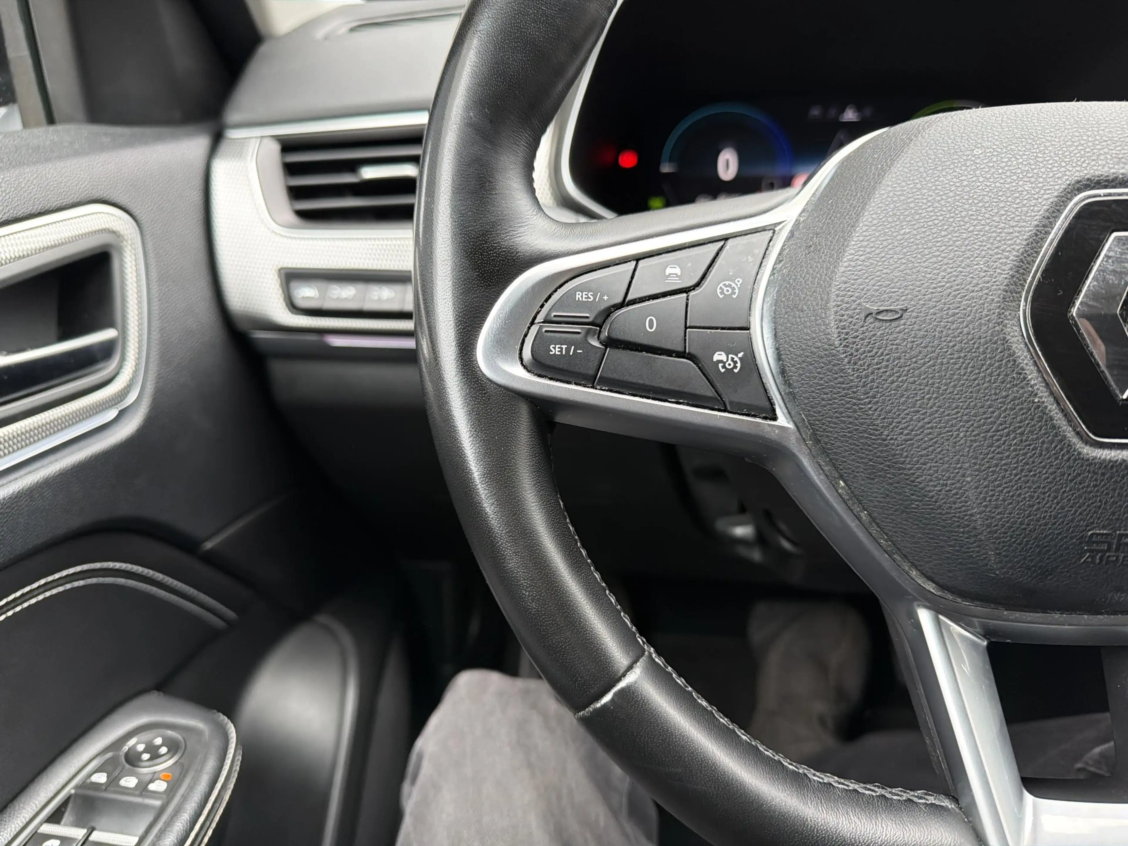 Renault Arkana 1.6 E-Tech Hybrid 145 Intens | €10.700,- | — photo 13