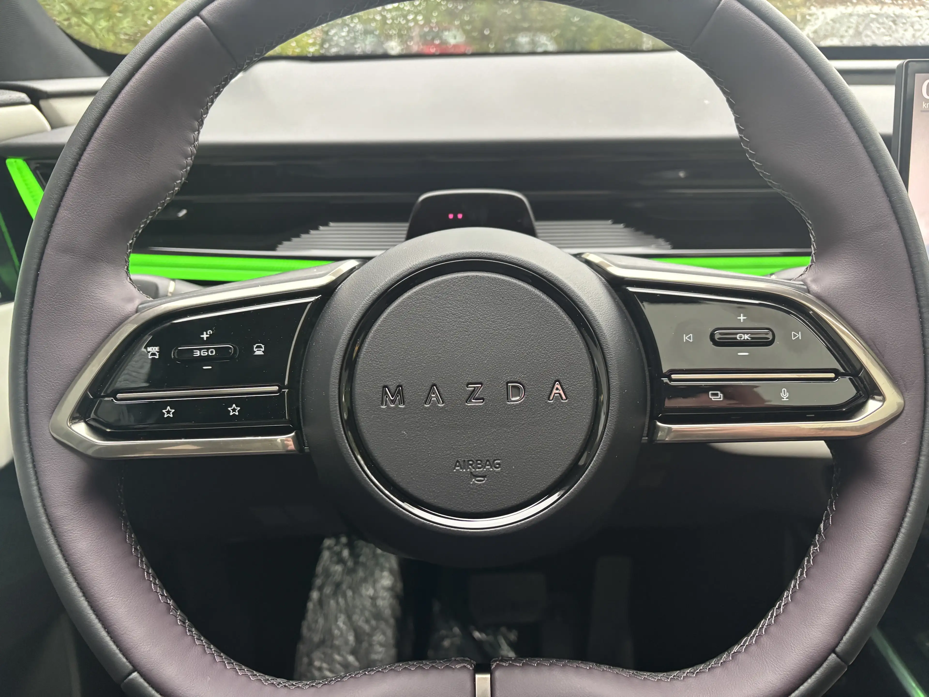 Mazda CX-6e Takumi Plus EV 258PS RWD — photo 11