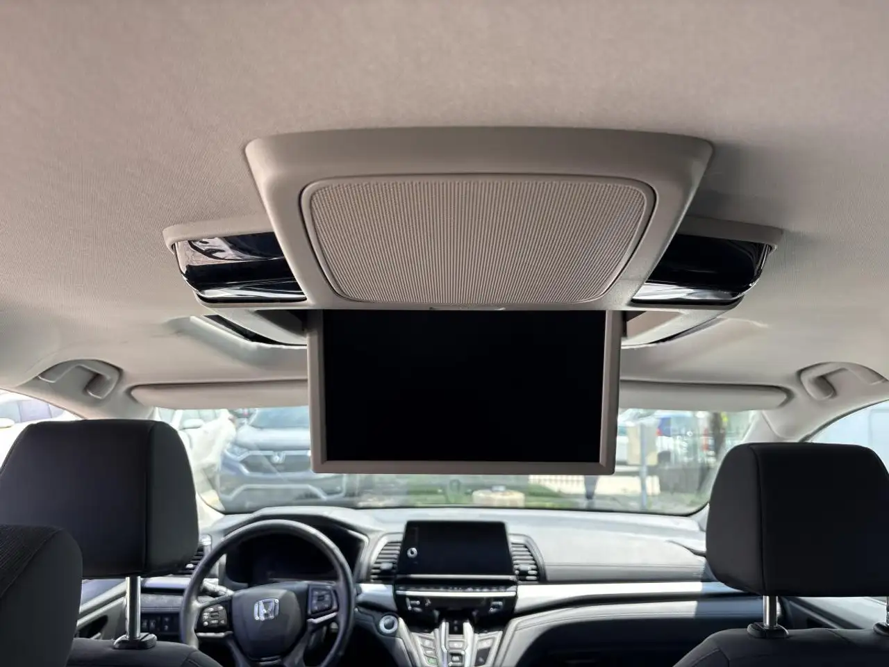 Honda Odyssey снимка Honda Odyssey
