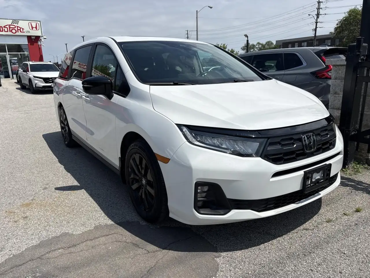 Honda Odyssey снимка Honda Odyssey
