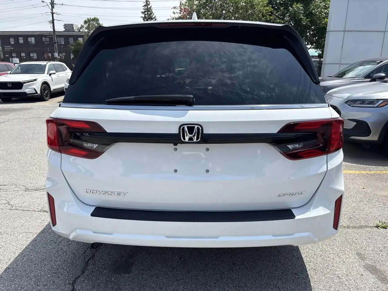 Honda Odyssey снимка Honda Odyssey